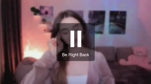 Snapshot of mellifluoustess chatting on 11.28.25 Tessa online show from 11.28.25