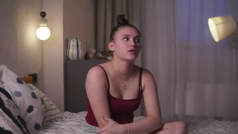 Lia online show from 04.13.26