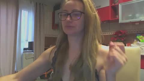 Melly online show from 01.15.25