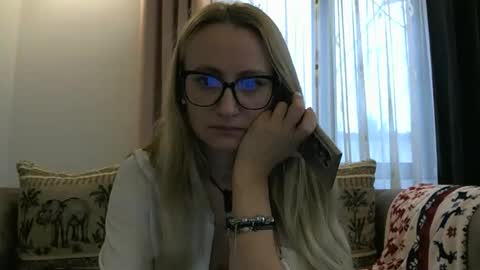 Melly online show from 11.13.25