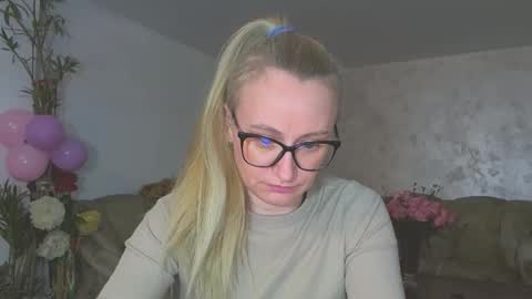 Melly online show from 02.17.26