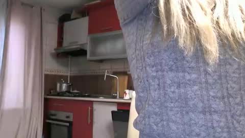 Melly online show from 03.18.26