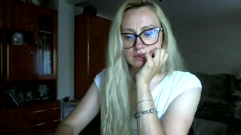 Melly online show from 06.30.26