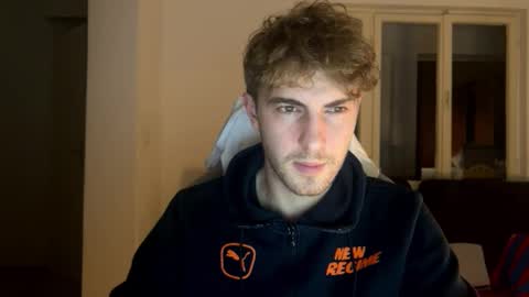 Snapshot of melodicass chatting on 12.04.24 Melodicass online show from 12.04.24