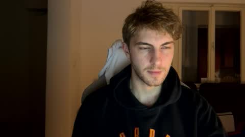 Snapshot of melodicass chatting on 12.06.24 Melodicass online show from 12.06.24