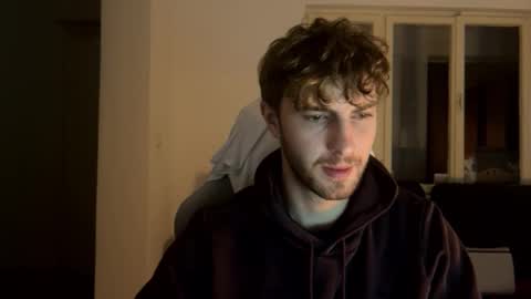 Snapshot of melodicass chatting on 12.11.24 Melodicass online show from 12.11.24