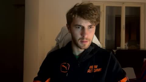 Snapshot of melodicass chatting on 12.13.24 Melodicass online show from 12.13.24