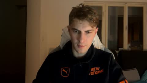 Snapshot of melodicass chatting on 12.30.24 Melodicass online show from 12.30.24