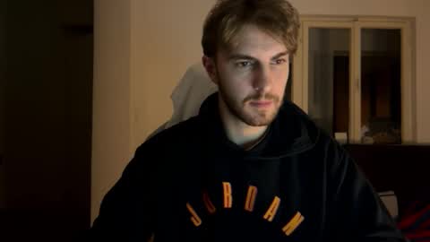 Snapshot of melodicass chatting on 01.21.25 Melodicass online show from 01.21.25