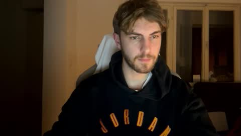 Snapshot of melodicass chatting on 01.26.25 Melodicass online show from 01.26.25