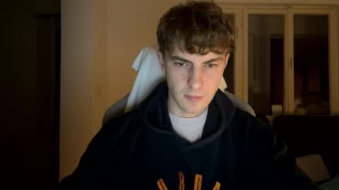 Snapshot of melodicass chatting on 01.29.25 Melodicass online show from 01.29.25