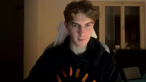 Snapshot of melodicass chatting on 01.30.25 Melodicass online show from 01.30.25