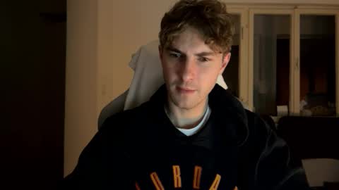 Snapshot of melodicass chatting on 02.01.25 Melodicass online show from 02.01.25