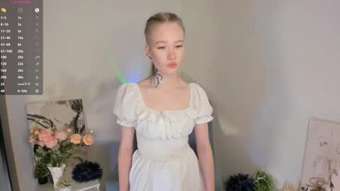 Snapshot of melodievejar chatting on 02.05.26 melodievejar online show from 02.05.26