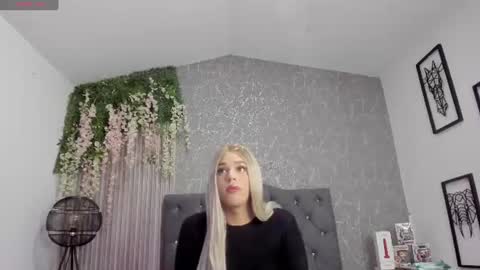 melody_p online show from 07.13.26