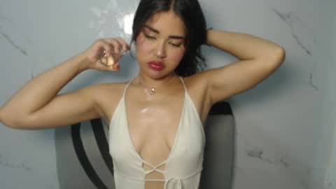 Snapshot of melody_phillips2 chatting on 05.13.26 melody phillips online show from 05.13.26