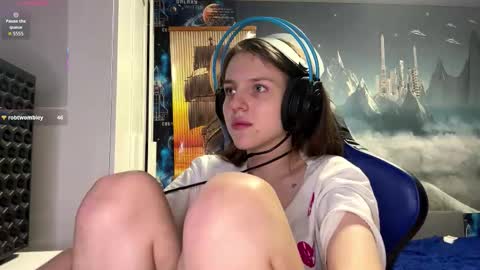 Hi Im Aria 18 years old online show from 02.20.26