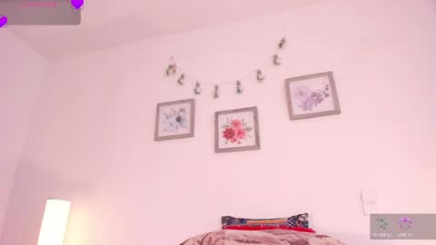 Snapshot of mely_rosee chatting on 05.29.26 online show from 05.29.26