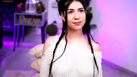 Carina  online show from 12.10.24