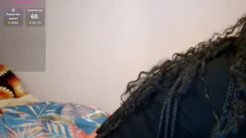 Snapshot of melyssaluv chatting on 10.20.25 Melyssaluv online show from 10.20.25