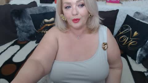 Snapshot of melyssamilfxxx chatting on 05.07.26 melyssamilfxxx online show from 05.07.26
