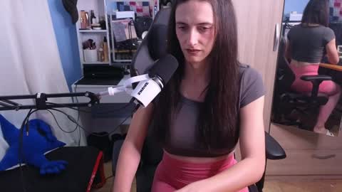 Snapshot of memikouki chatting on 01.13.25 Megumi Aina online show from 01.13.25