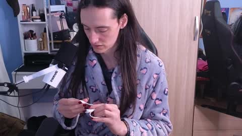 Snapshot of memikouki chatting on 01.14.25 Megumi Aina online show from 01.14.25