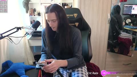 Snapshot of memikouki chatting on 01.30.25 Megumi Aina online show from 01.30.25