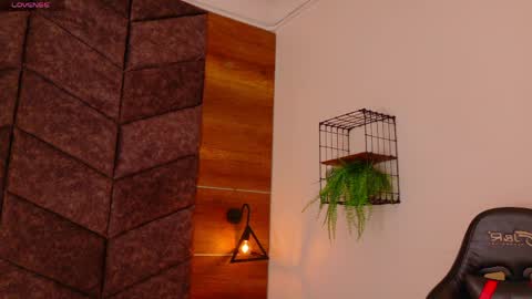  Memphis Williams  online show from 04.13.26