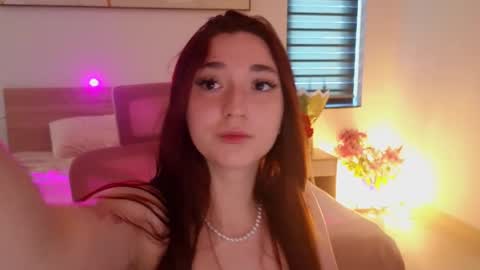 Snapshot of mencialo chatting on 05.19.26 Mencialo online show from 05.19.26