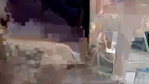 Snapshot of menuke chatting on 12.29.24 Manuke online show from 12.29.24