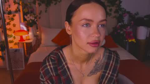 Snapshot of meow_nancy chatting on 07.21.26 Heeyyooo Im Nans Subscribe to me I will be glad online show from 07.21.26