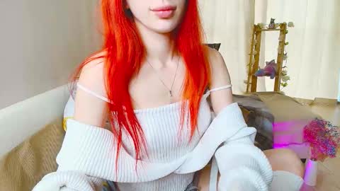 Snapshot of meowroslava chatting on 10.14.25 meowroslava online show from 10.14.25