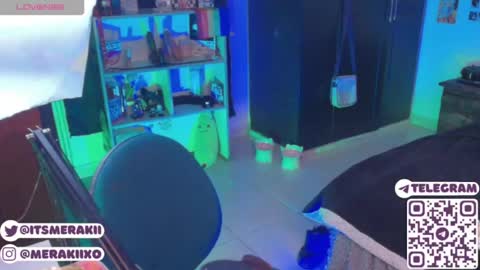 Snapshot of meraki_fraise chatting on 06.05.26 online show from 06.05.26