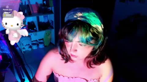 Snapshot of meraki_fraise chatting on 07.21.26 online show from 07.21.26