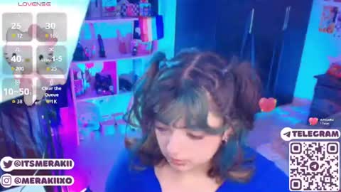 Snapshot of meraki_fraise chatting on 07.23.26 online show from 07.23.26