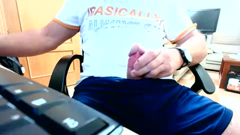 merce1972 online show from 10.25.25