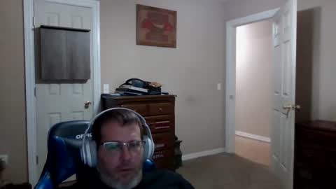 Snapshot of mercer1977 chatting on 04.21.26 mercer1977 online show from 04.21.26