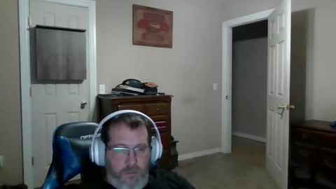 Snapshot of mercer1977 chatting on 05.15.26 mercer1977 online show from 05.15.26