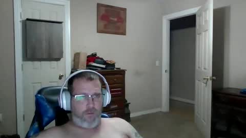 Snapshot of mercer1977 chatting on 05.24.26 mercer1977 online show from 05.24.26