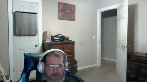 Snapshot of mercer1977 chatting on 06.12.26 mercer1977 online show from 06.12.26