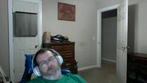 Snapshot of mercer1977 chatting on 06.14.26 mercer1977 online show from 06.14.26