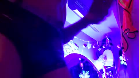 Snapshot of merelyalover chatting on 02.10.25 gurlnips online show from 02.10.25