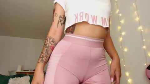 Miss Freckles online show from 01.26.25