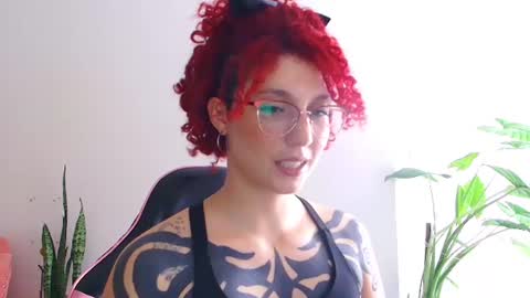 Miss Freckles online show from 08.03.26