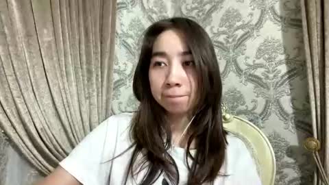 Snapshot of merlenebixel chatting on 07.16.26 merlenebixel online show from 07.16.26