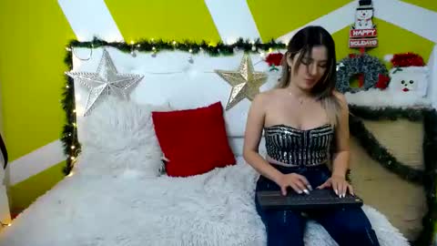 Snapshot of merlinaadams_ chatting on 12.03.24 Merlina online show from 12.03.24