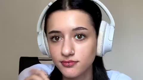 Isabella online show from 06.27.26