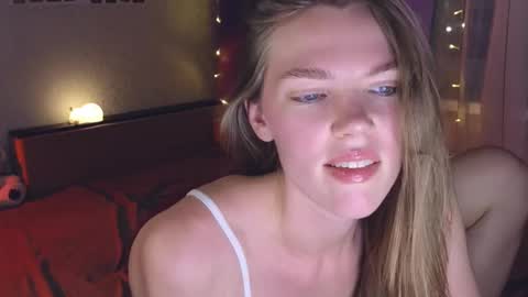 Snapshot of merry_dancers_ chatting on 01.20.25 Susan online show from 01.20.25