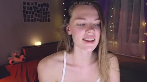 Snapshot of merry_dancers_ chatting on 01.20.25 Susan online show from 01.20.25